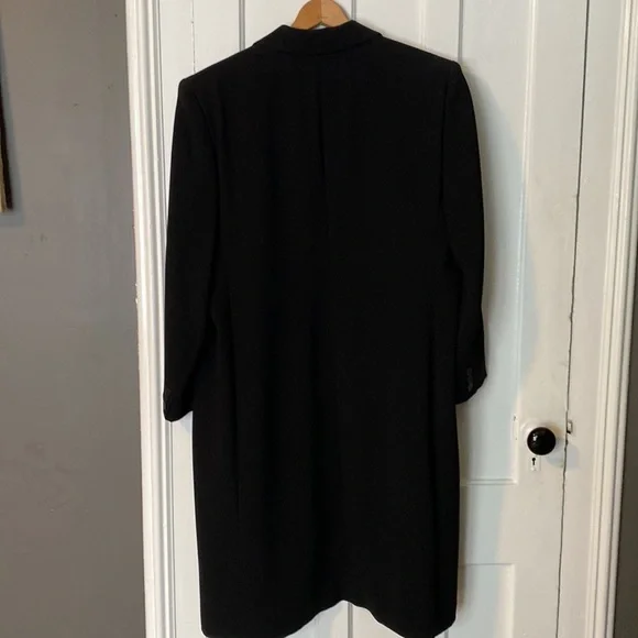 Jones New York Women's Elegant Black Long Blazer - Picture 6 of 8
